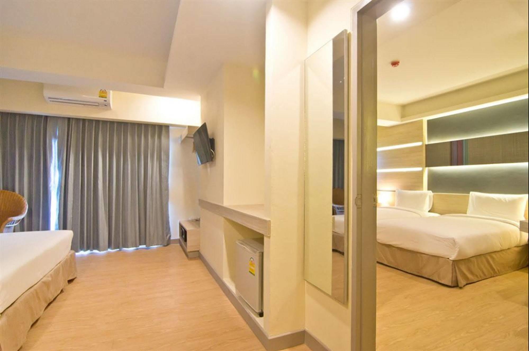 Sunshine One Hotell Pattaya Eksteriør bilde