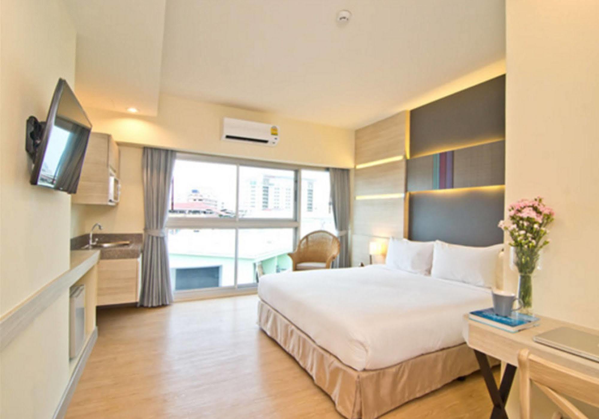 Sunshine One Hotell Pattaya Eksteriør bilde