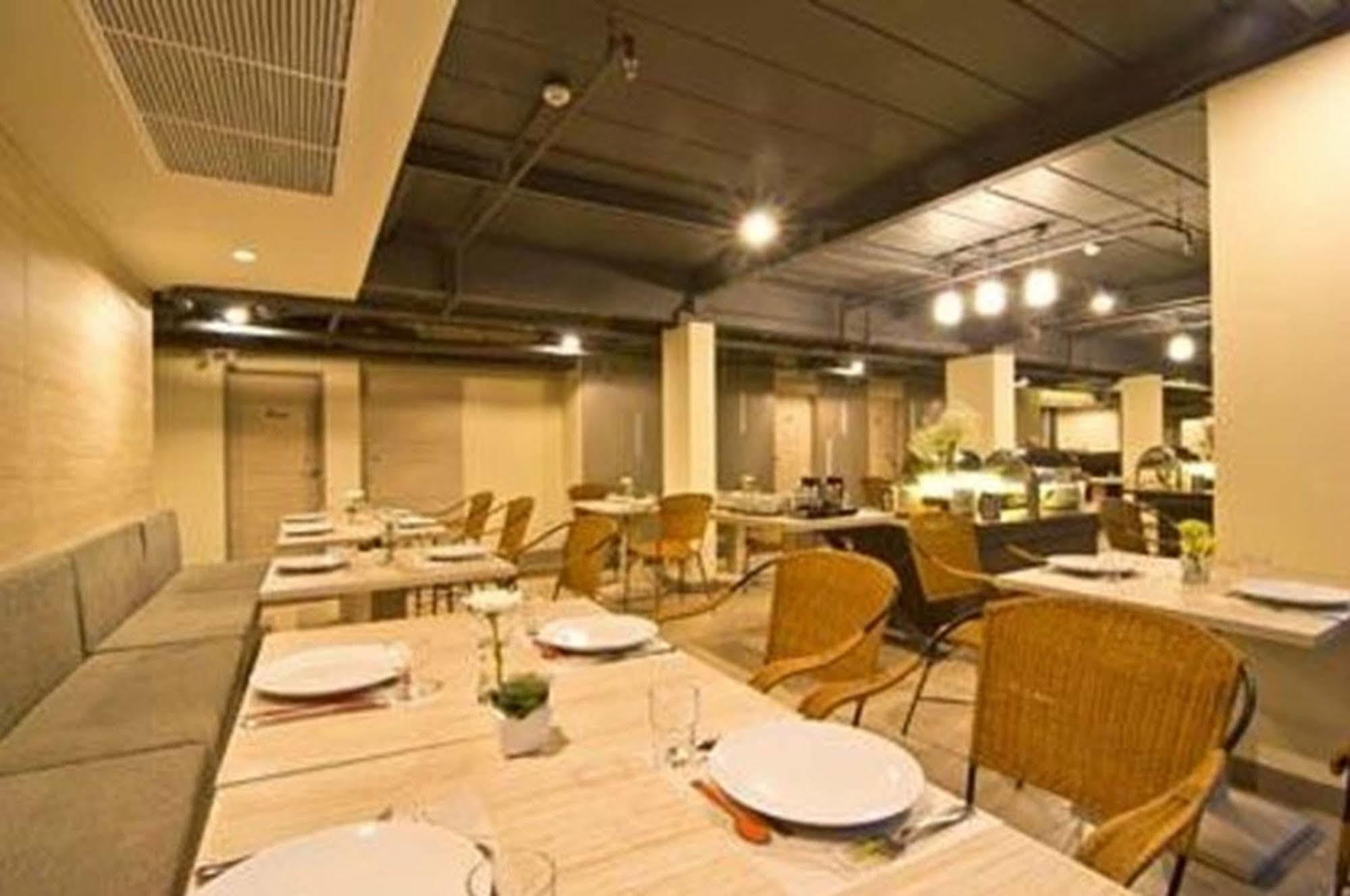 Sunshine One Hotell Pattaya Eksteriør bilde